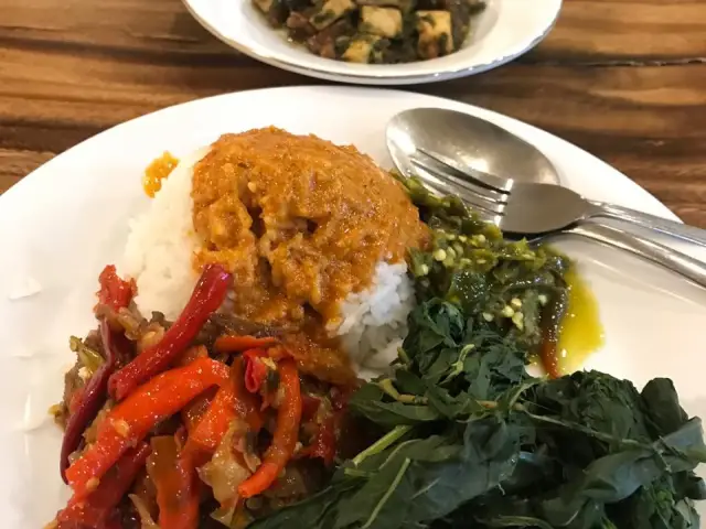 Gambar Makanan Nasi Kapau H. Rizal by Restoran Sederhana Lintau 88 11