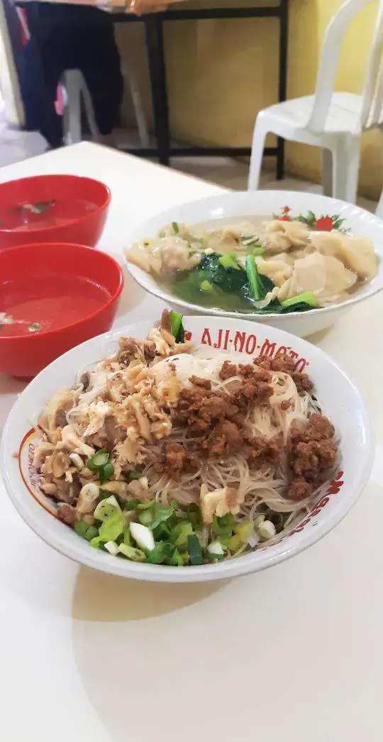 Gambar Makanan Bakmi Ayam Asoei 17