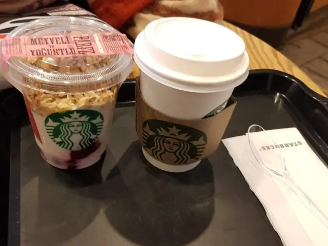 Starbucks Coffee Karanfil'nin yemek ve ambiyans fotoğrafları 3