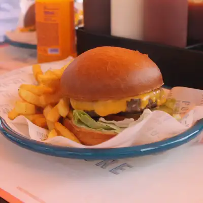 Pop - Up Burger Store