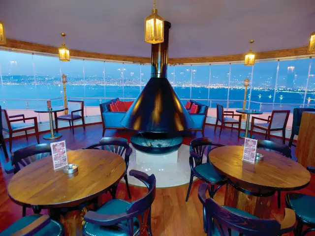 Captain Morgan Roof Bar  & Bistro'nin yemek ve ambiyans fotoğrafları 6