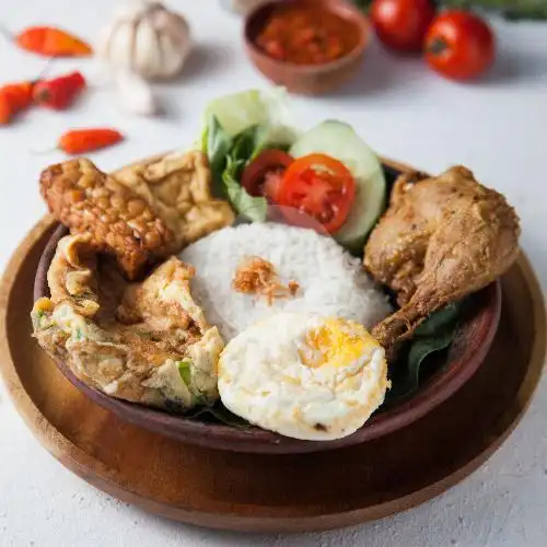 Gambar Makanan Nasi Uduk Rahmat & Soto Betawi, Denpasar 16