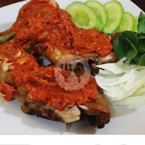Gambar Makanan Ayam Penyet Mbok Nur, Wolter Monginsidi 3