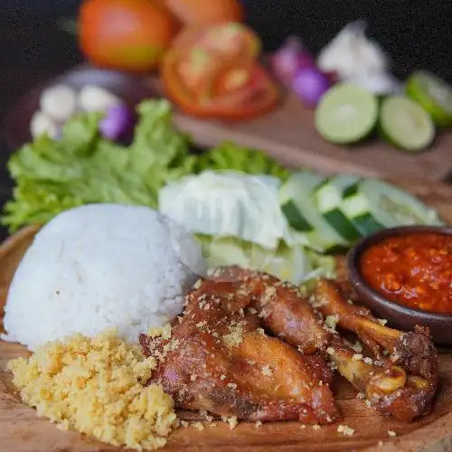 Gambar Makanan Ayam Goreng Bu Yatie, Simanjuntak 5