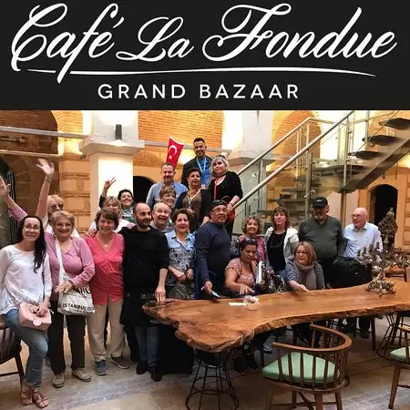 Cafe La Fondue'nin yemek ve ambiyans fotoğrafları 36