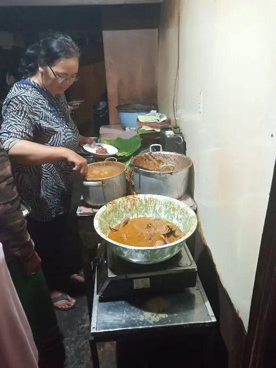 Gambar Makanan Gudeg Pawon 16