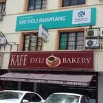 Deli Cafe & Bakery Food Photo 8