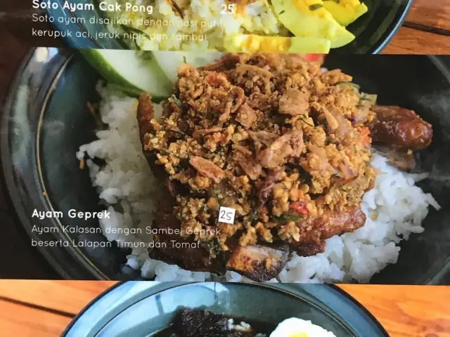 Gambar Makanan Akuna Cafe 19