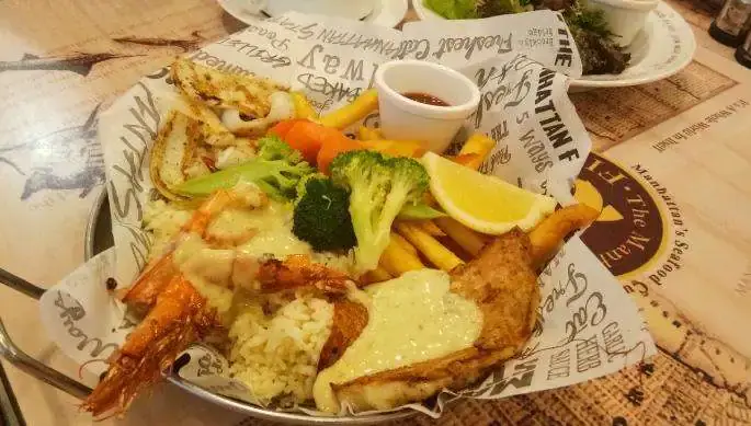 The Manhattan FISH MARKET Food Photo 12