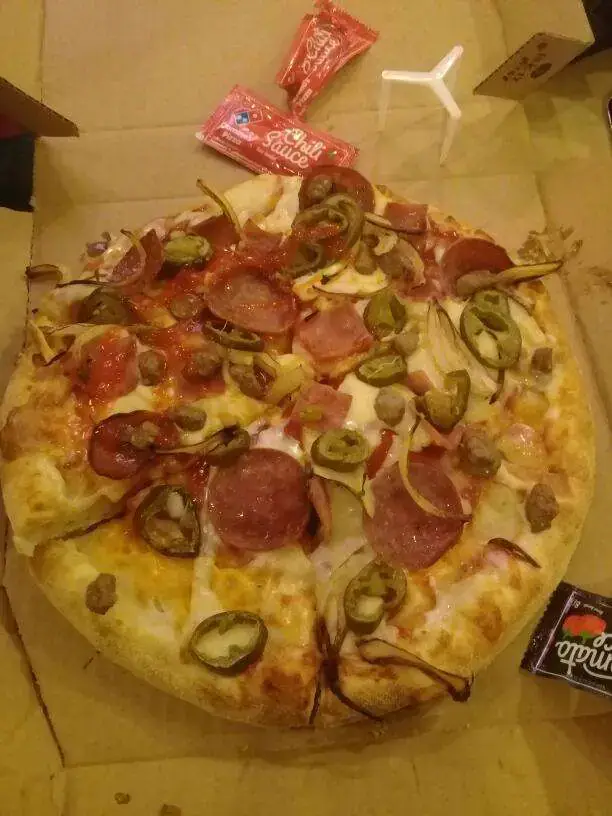 Gambar Makanan Domino's Pizza 13