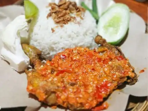 BEBEK AYAM SAMBAL JINGKRAK