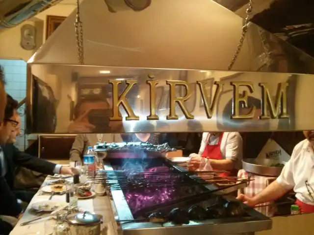 Kirvem Ocakbaşı'nin yemek ve ambiyans fotoğrafları 49