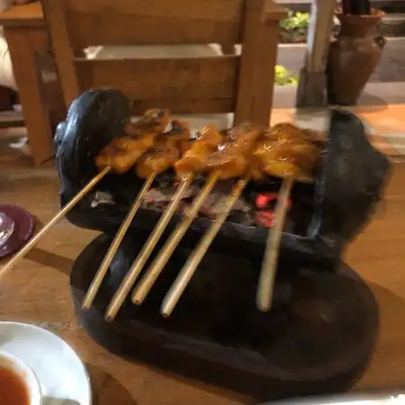 Gambar Makanan Warung Mina Seminyak 2