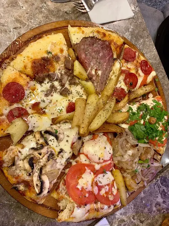 Pizza Argentina'nin yemek ve ambiyans fotoğrafları 46