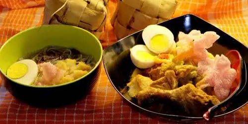 Ketupat Sayur & Soto Padang Uni Riri, Lowokwaru