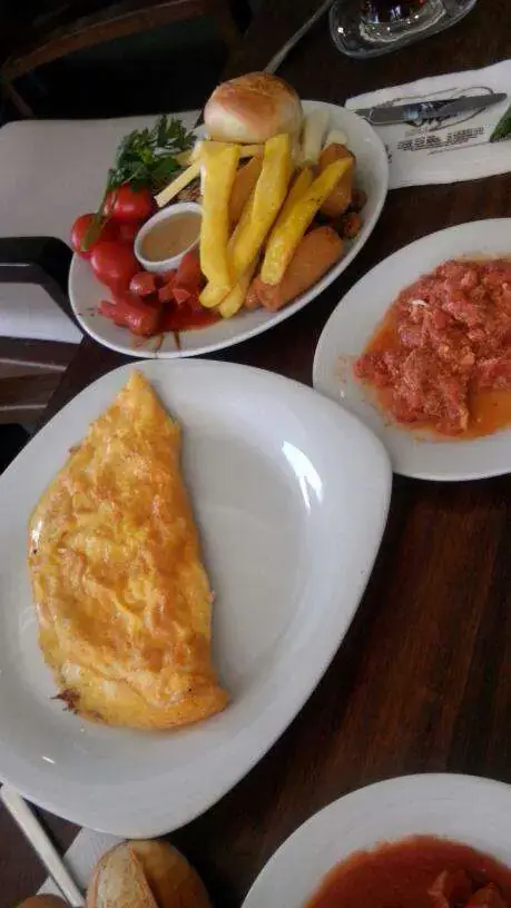 Vişi Cafe & Bistro'nin yemek ve ambiyans fotoğrafları 2