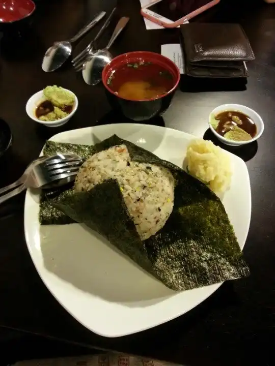 Niko Niko Onigiri Food Photo 2