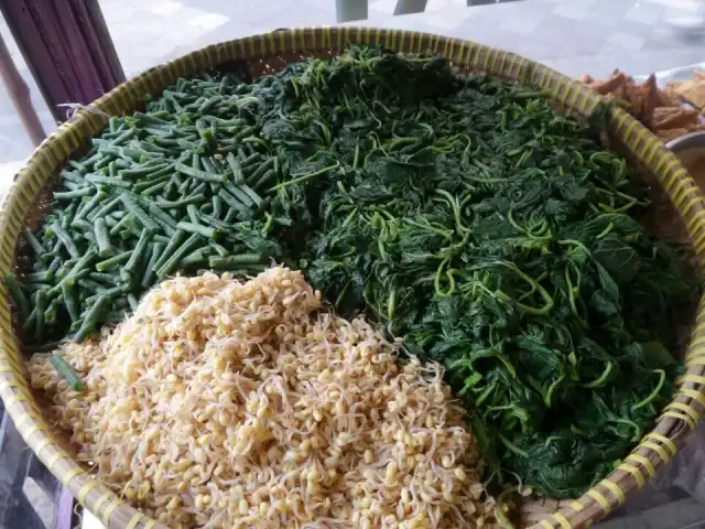 Gambar Makanan Nasi Pecel Madiun Berkat 7