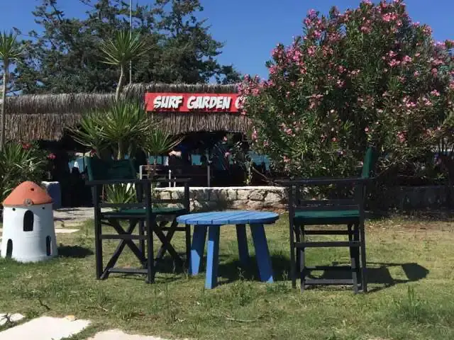 Surf Garden Cafe'nin yemek ve ambiyans fotoğrafları 8