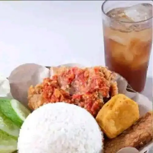 Gambar Makanan Ayam Geprek Spesial Sambel Ijo.Mbak Ari Binus 9