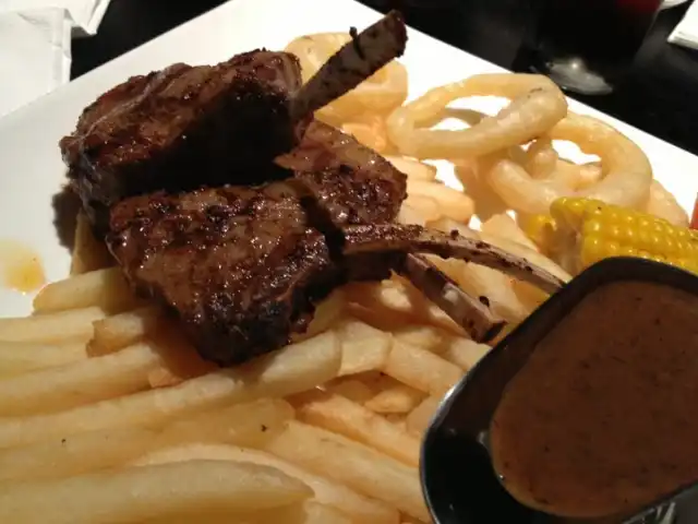 Deco Cafe & Grill Food Photo 8