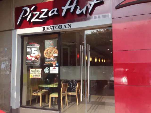 Pizza Hut Food Photo 9