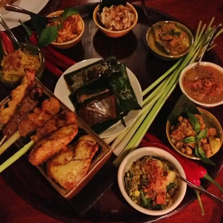Bumbu Bali Restaurant & Cooking School