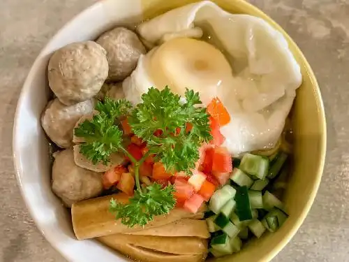 8twenty Noodle Bar, Kuta Utara