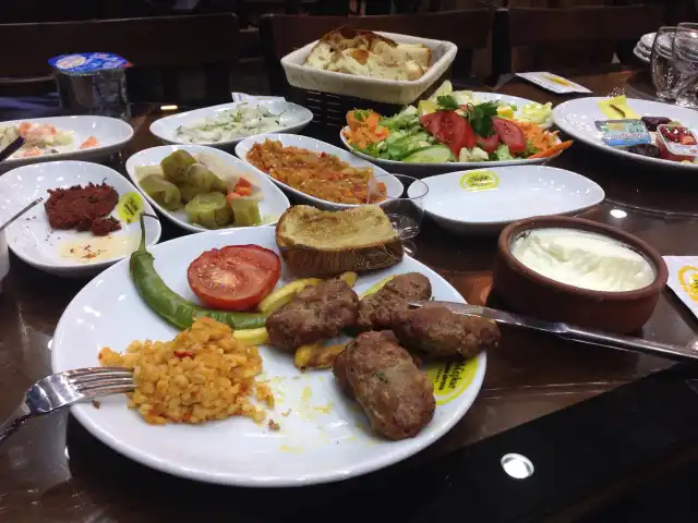 Meşhur Samsun Köftecisi'nin yemek ve ambiyans fotoğrafları 16