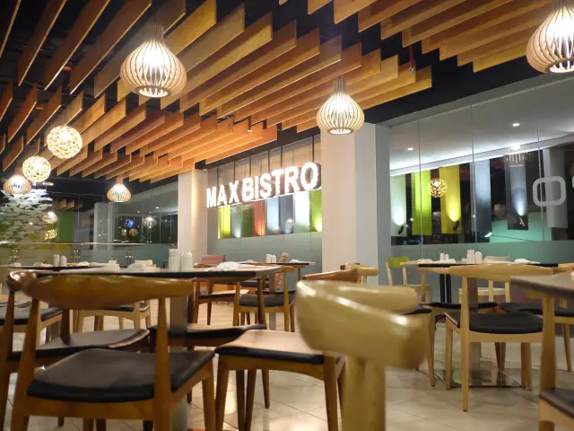 Gambar Makanan MaxBistro - MaxOne Hotel 6