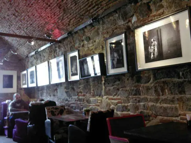 Yolo Art & Lounge'nin yemek ve ambiyans fotoğrafları 42