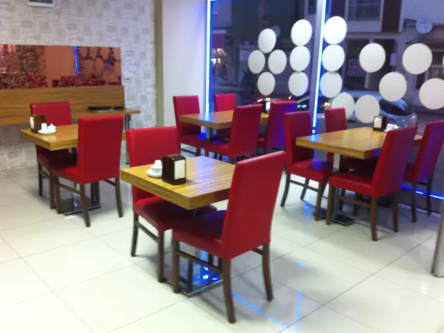 Erguvan Cafe & Lokanta'nin yemek ve ambiyans fotoğrafları 1