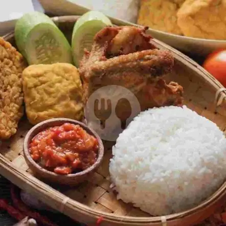 Gambar Makanan Ayam Geprek Amor Sambel Bawang, Kecamatan Samarinda Kota 12