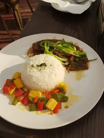Tambayan Gastrobar Food Photo 1
