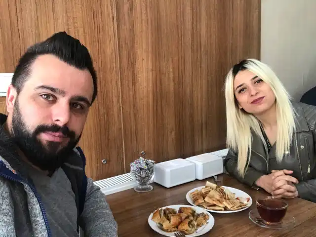 Tarihi Karaköy Börekçisi'nin yemek ve ambiyans fotoğrafları 3