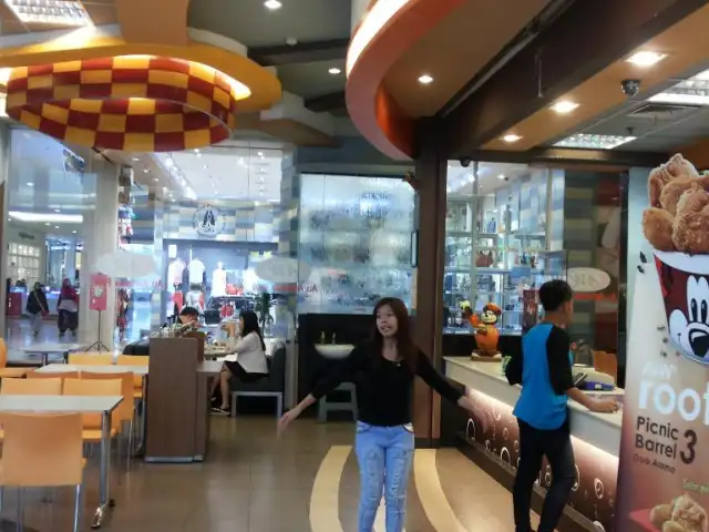 Gambar Makanan A&W Tunjungan Plaza 12