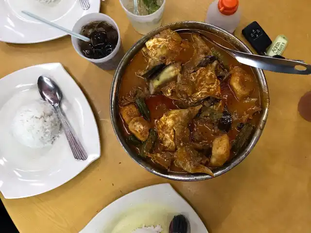 Ratha Raub Curry Chicken (Goh Tong Jaya) Food Photo 3