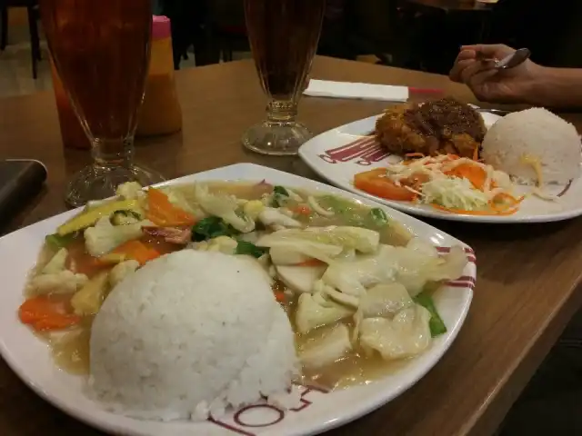 Gambar Makanan Solaria 14