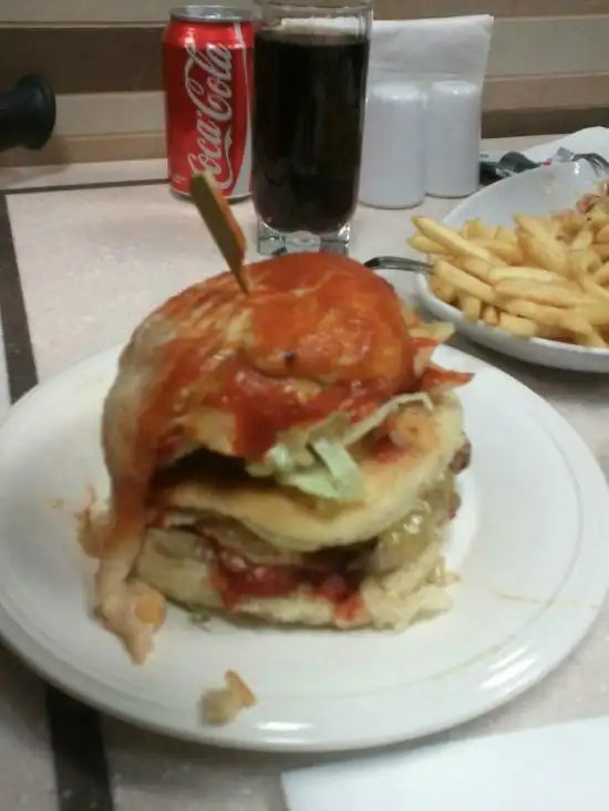 J Burger'nin yemek ve ambiyans fotoğrafları 6