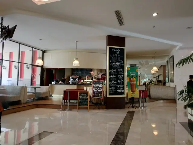Gambar Makanan Djakarta Cafe 6