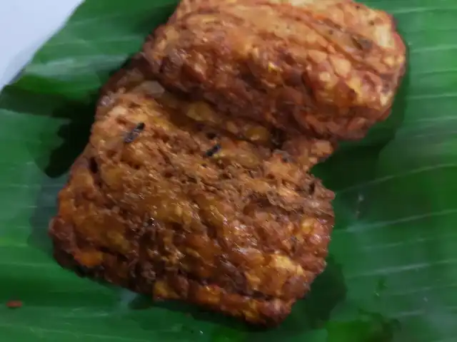 Gambar Makanan Nasi Gandul "Bu Endang" Khas Kota Pati 11