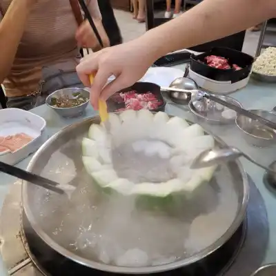 Lao Ma Zi Buffet Steamboat