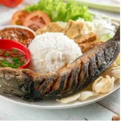 Gambar Makanan Nasi Bakar, Nasi Lalapan, Pentol Pedes, Dapur Azka, Njoyo 18