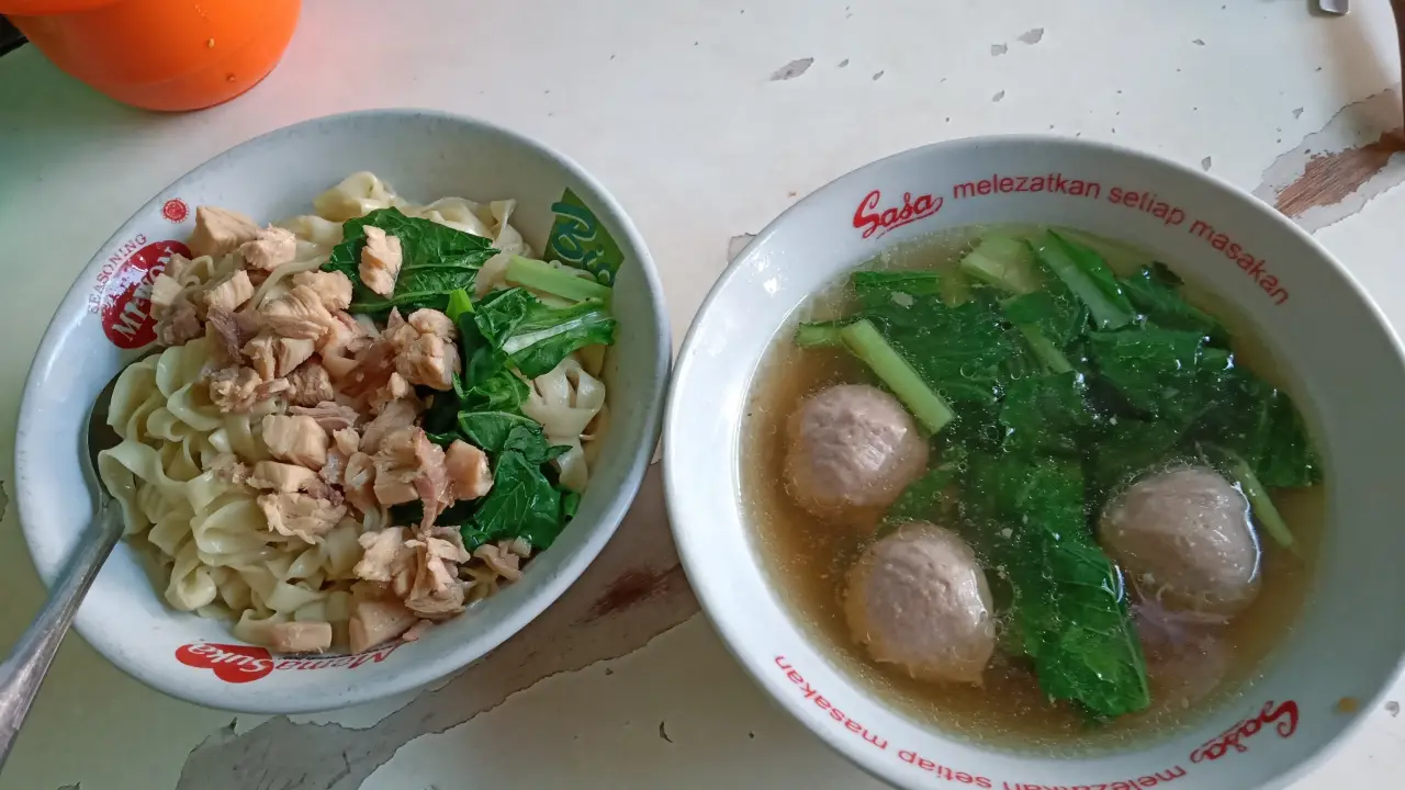 Mie Ayam Pak Kumis