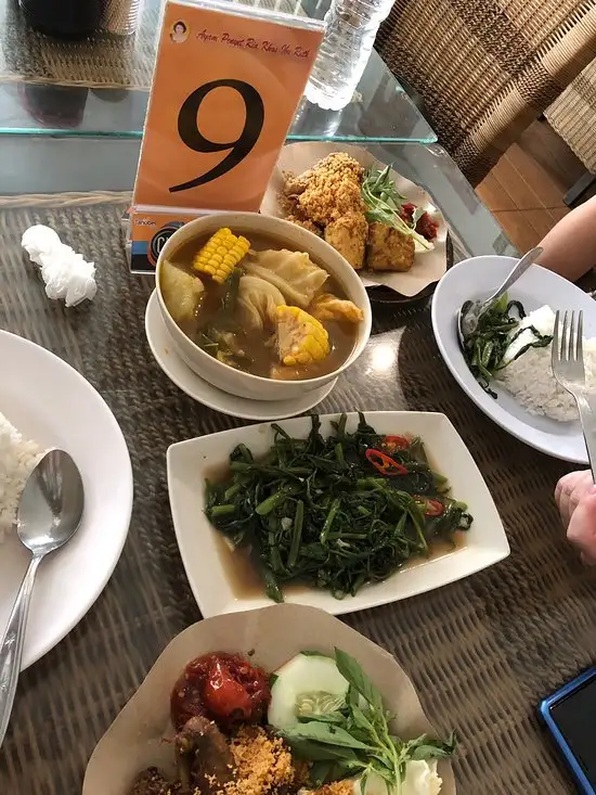 Gambar Makanan Rumah Makan Ria Khas Ibu Ruth 2