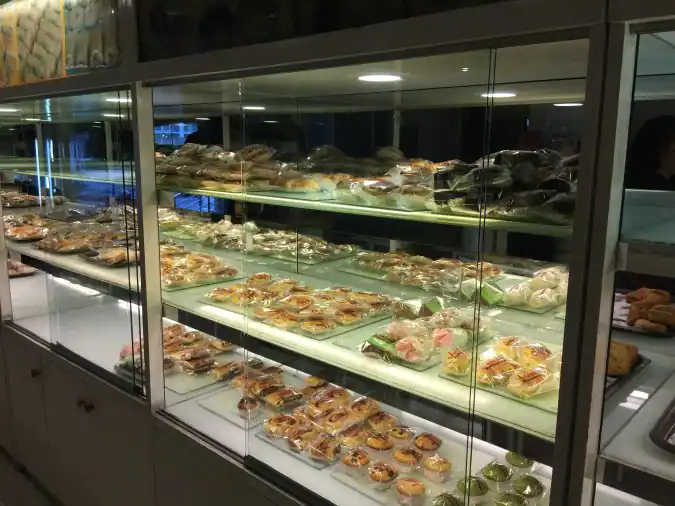 Larisia Bakery & Cakes terdekat - Restoran dan Tempat Makan Roti
