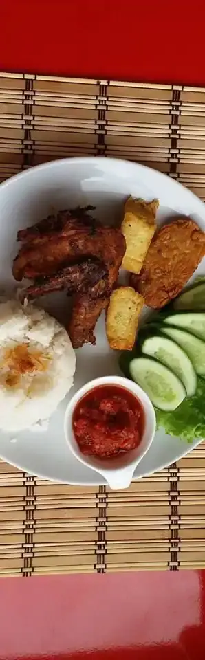 Warung Nusantara Indonesian Restaurant'nin yemek ve ambiyans fotoğrafları 74