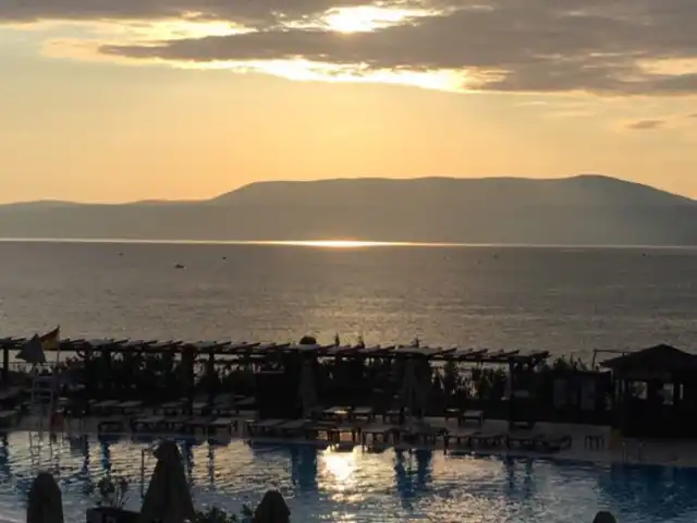 Rainbow Restaurant Euphoria Aegean Resort & Spa'nin yemek ve ambiyans fotoğrafları 3