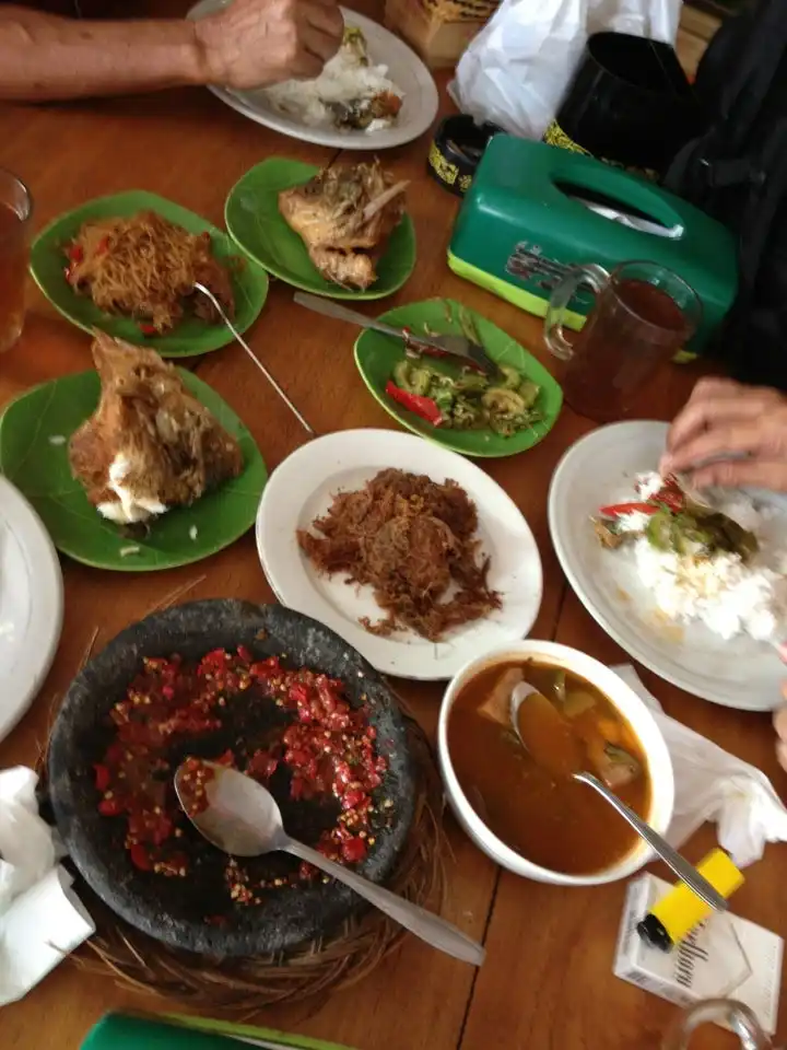 Rumah Makan Ibu Bandung