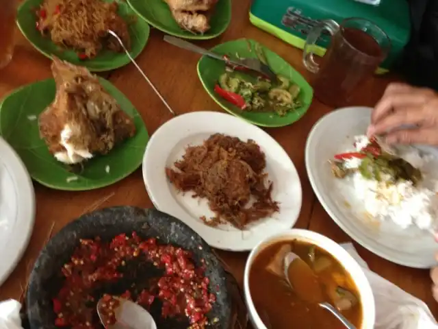 Rumah Makan Ibu Bandung